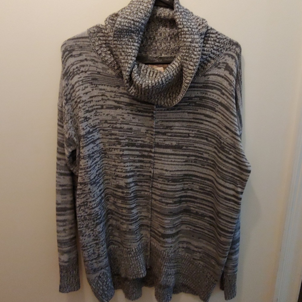 Turtle neck sweater